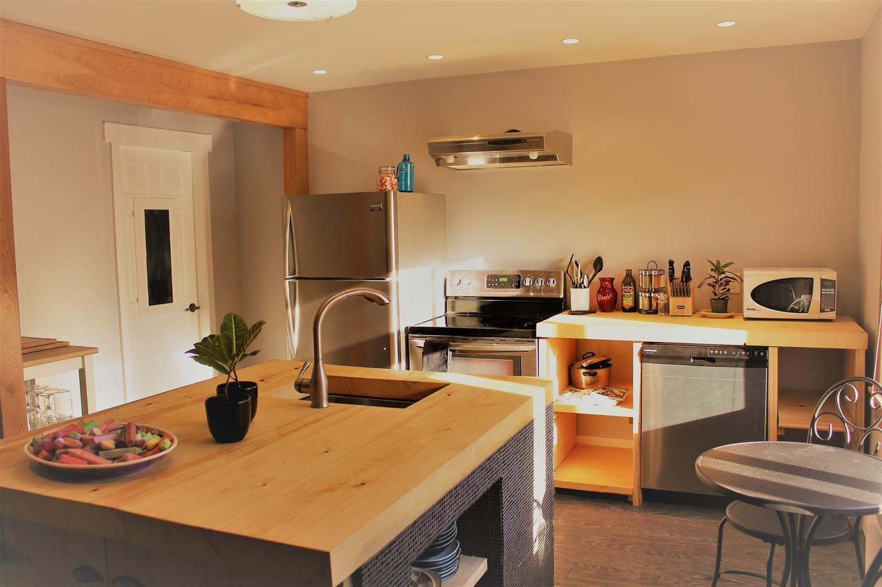 Huckleberry Cottage Prince Rupert Εξωτερικό φωτογραφία